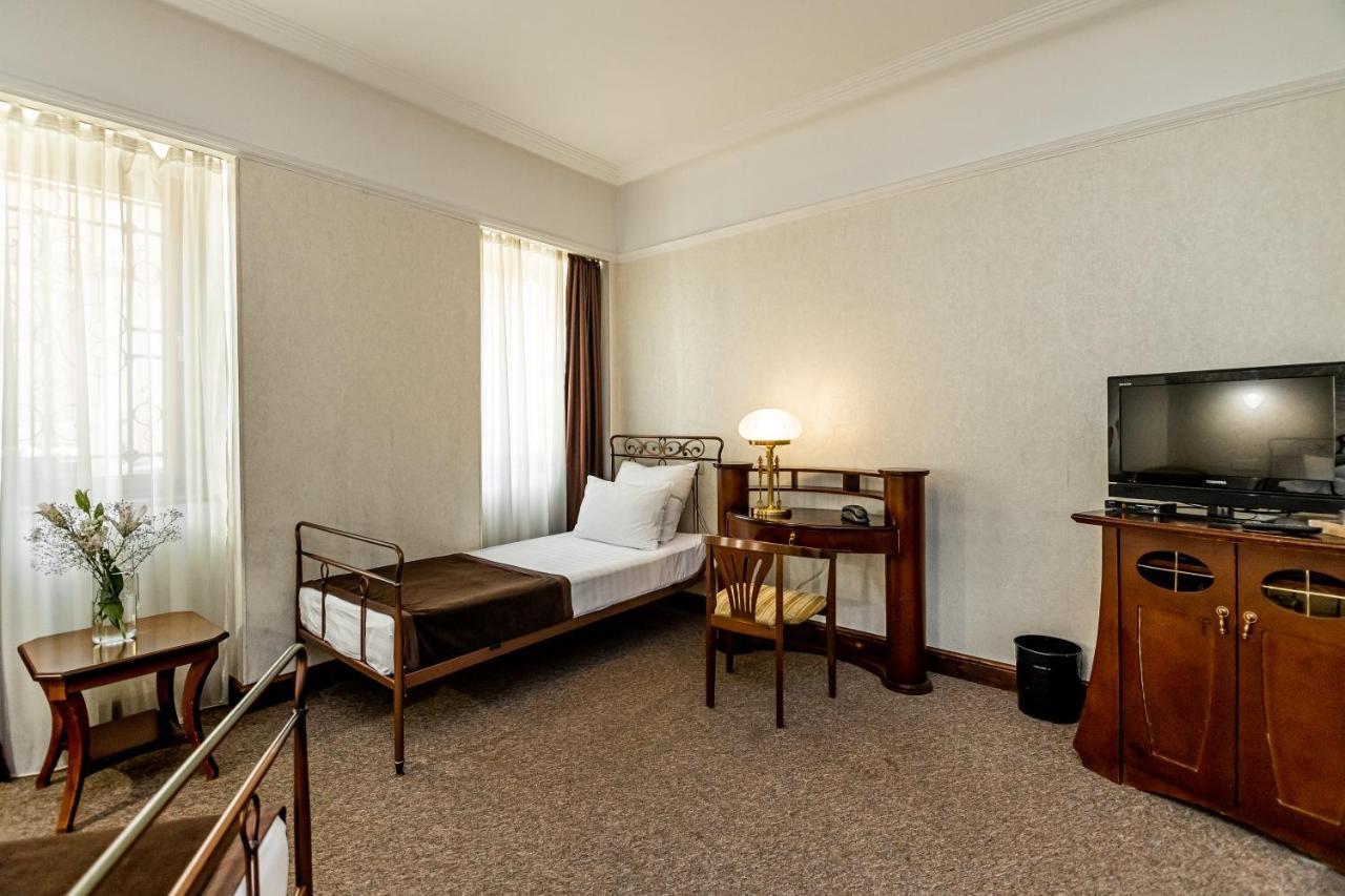 Boutique Hotel Villa Mtiebi Tbilissi Extérieur photo