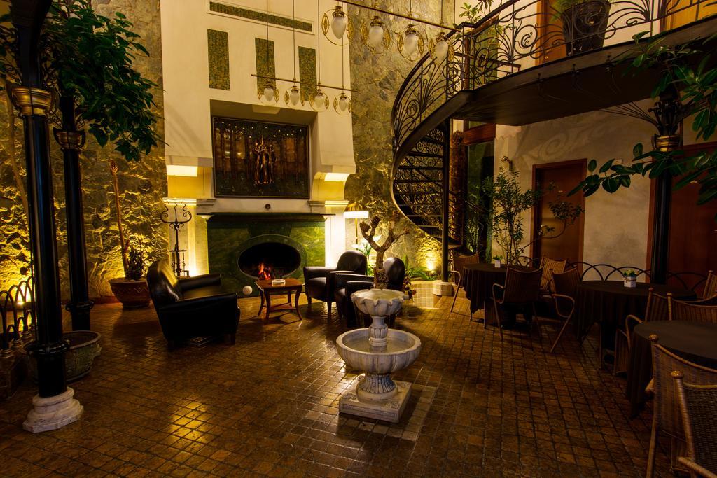 Boutique Hotel Villa Mtiebi Tbilissi Extérieur photo