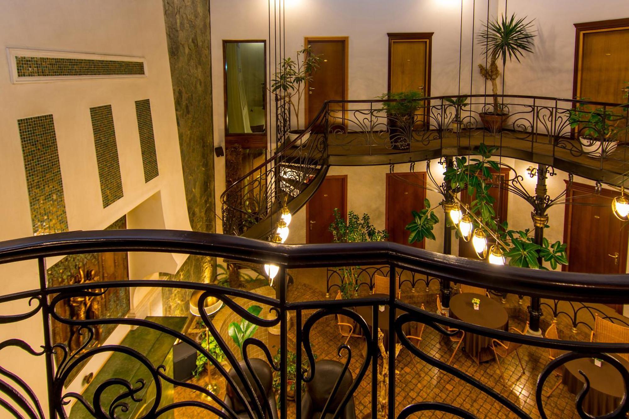 Boutique Hotel Villa Mtiebi Tbilissi Extérieur photo
